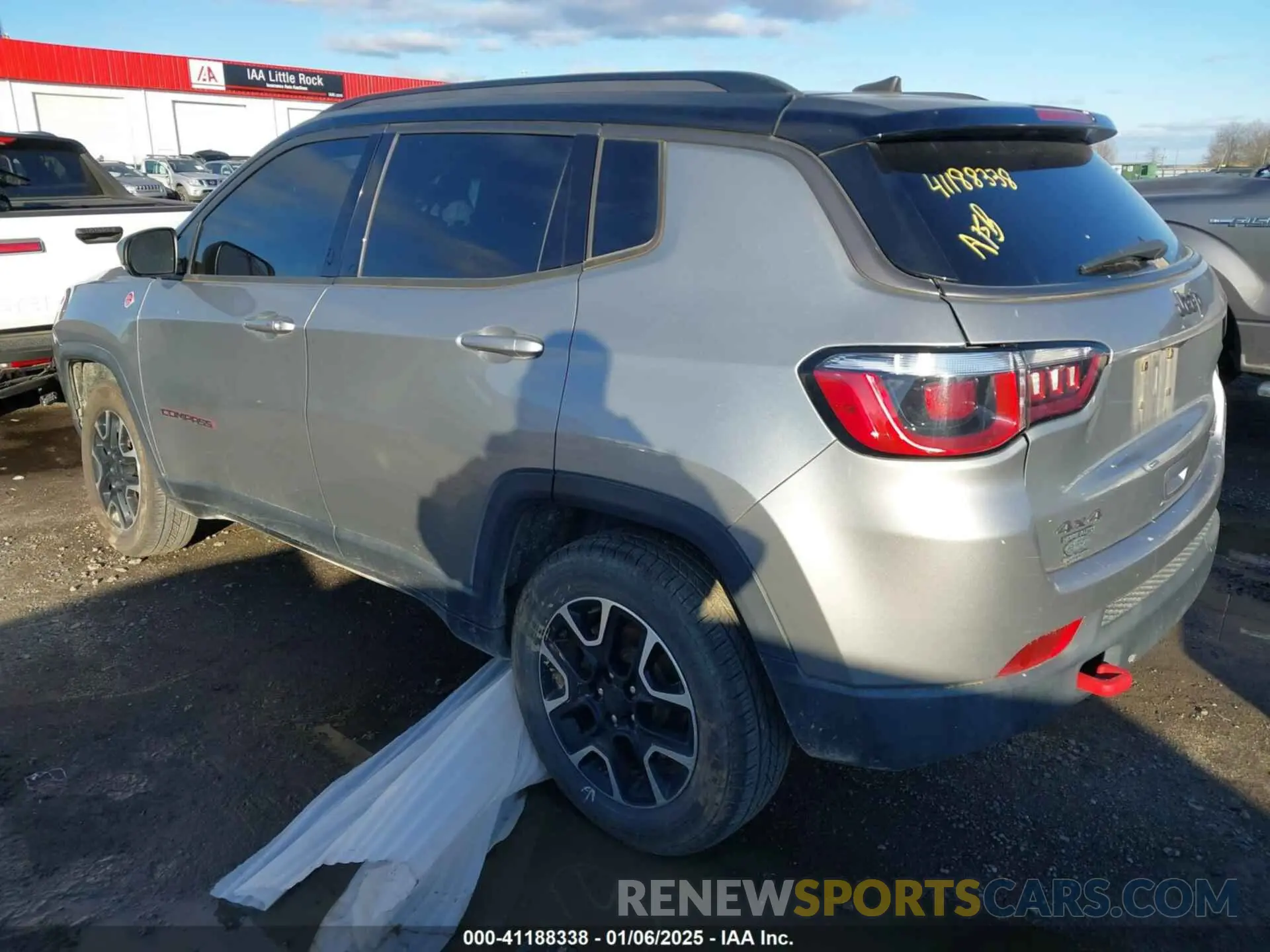 3 fotografías del automóvil dañado 3C4NJDDB2LT127619 JEEP COMPASS 2020