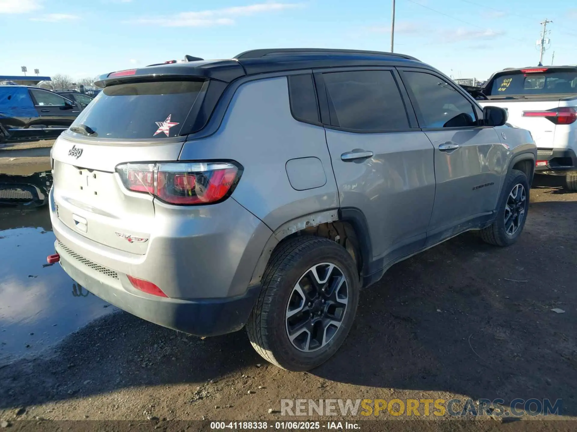 4 fotografías del automóvil dañado 3C4NJDDB2LT127619 JEEP COMPASS 2020