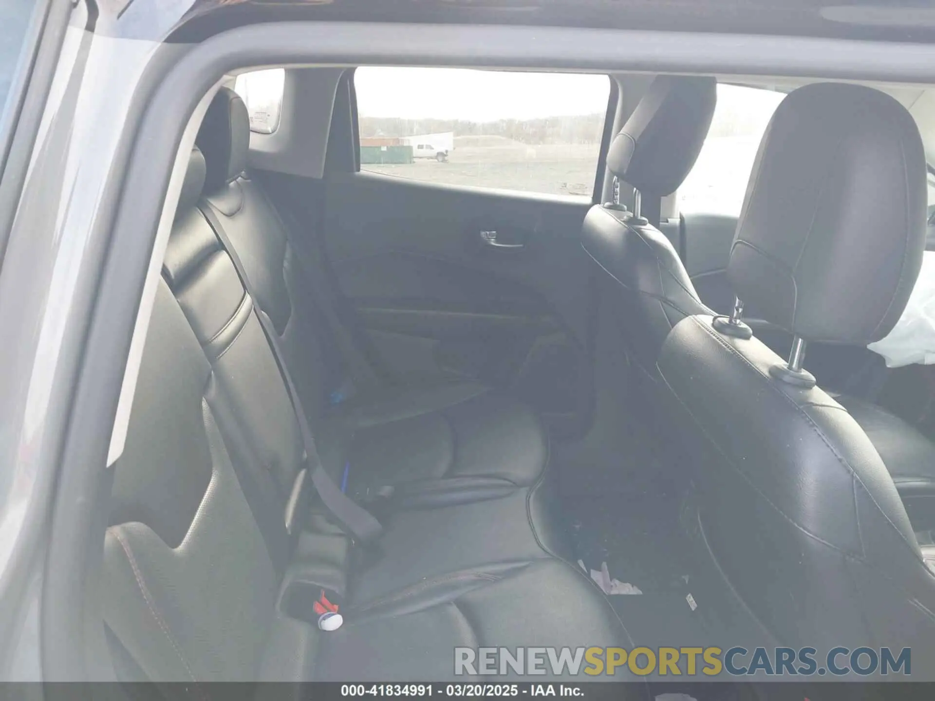 8 fotografías del automóvil dañado 3C4NJDDB2LT143948 JEEP COMPASS 2020