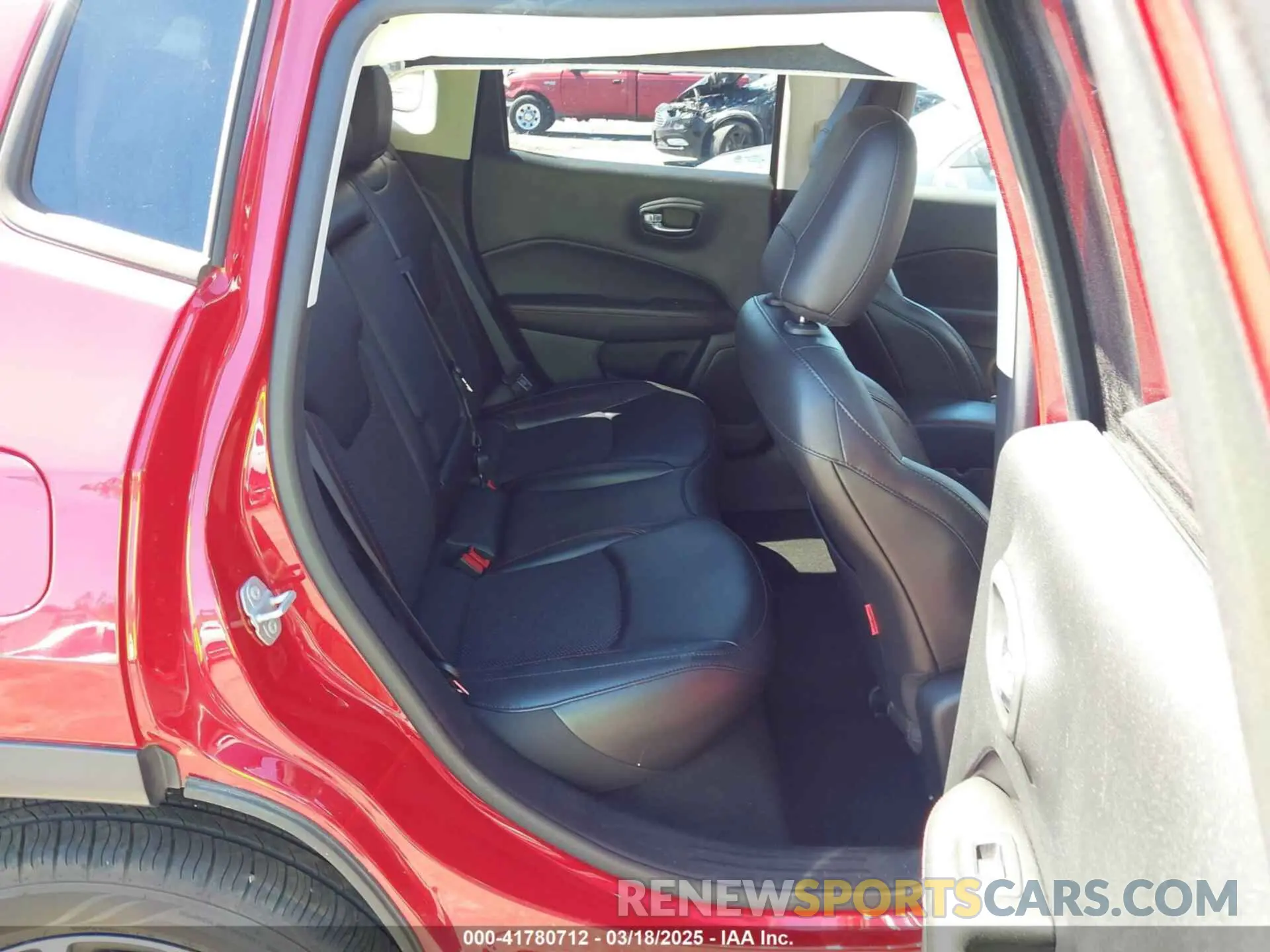 8 fotografías del automóvil dañado 3C4NJDDB3LT207849 JEEP COMPASS 2020