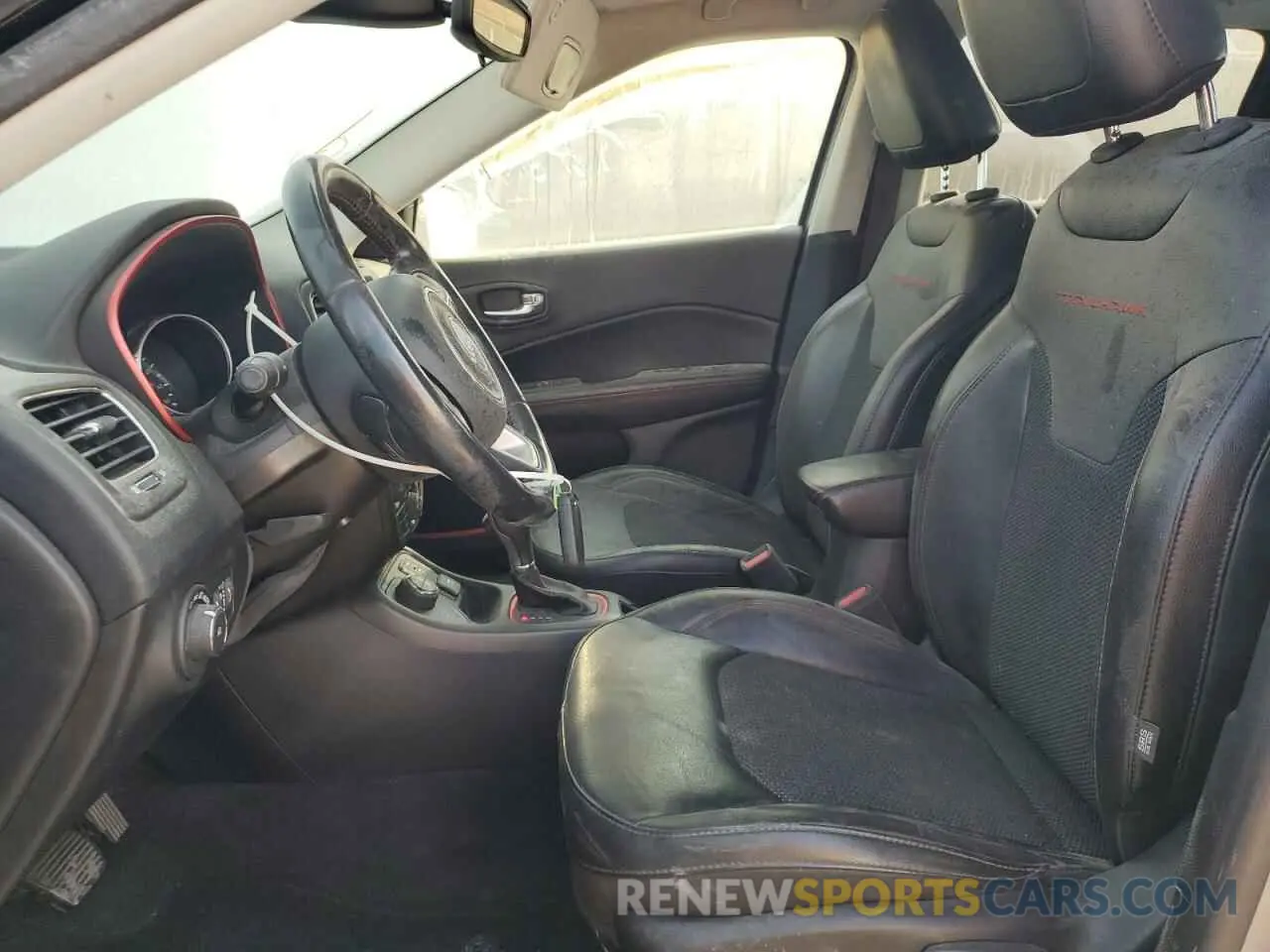 7 fotografías del automóvil dañado 3C4NJDDB3LT208015 JEEP COMPASS 2020