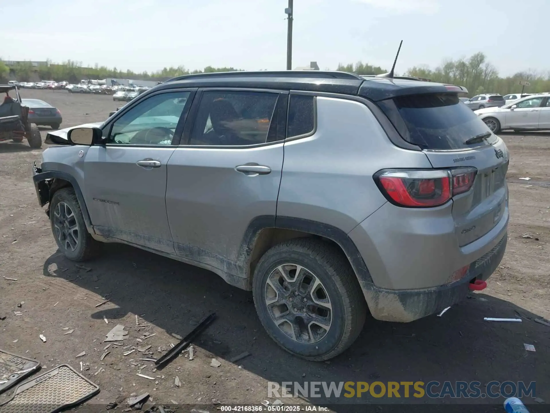 3 fotografías del automóvil dañado 3C4NJDDB4LT171685 JEEP COMPASS 2020