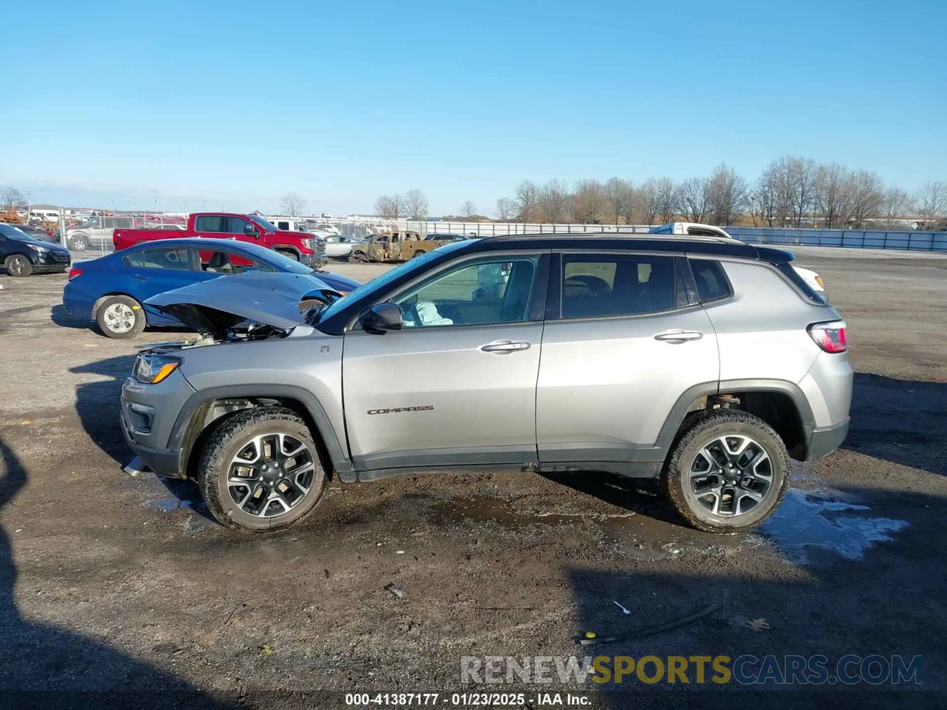 14 fotografías del automóvil dañado 3C4NJDDB4LT184288 JEEP COMPASS 2020
