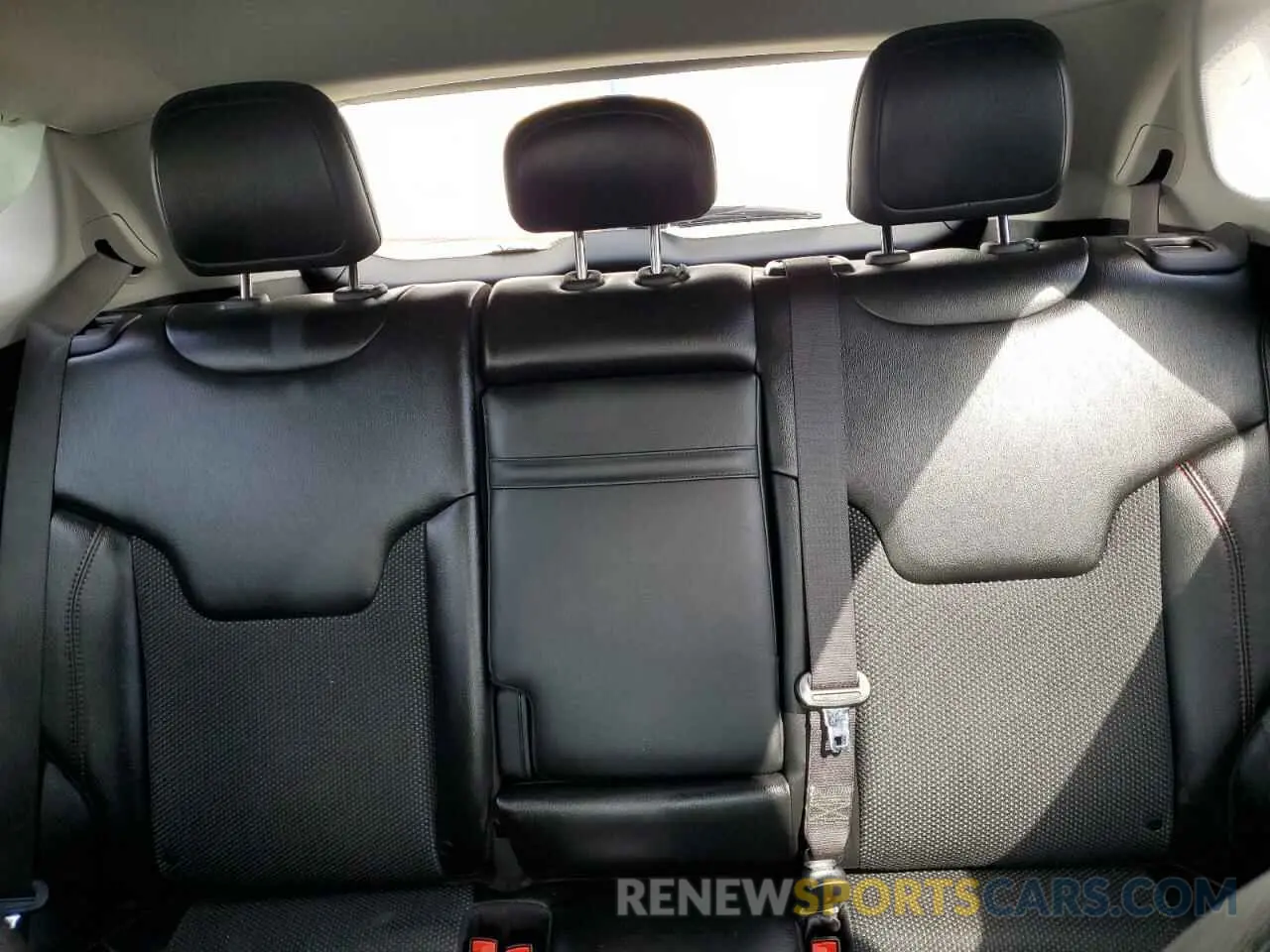 10 fotografías del automóvil dañado 3C4NJDDB5LT123810 JEEP COMPASS 2020