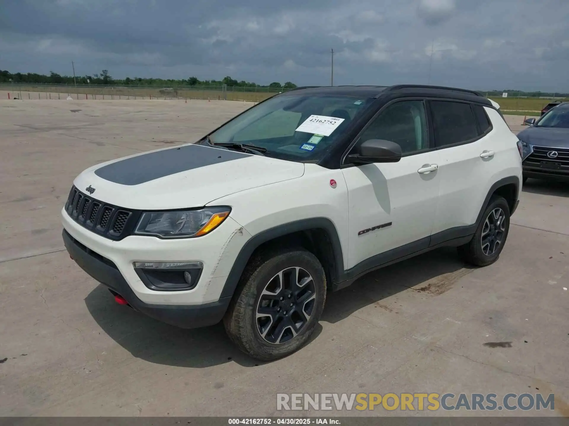 2 fotografías del automóvil dañado 3C4NJDDB5LT159559 JEEP COMPASS 2020