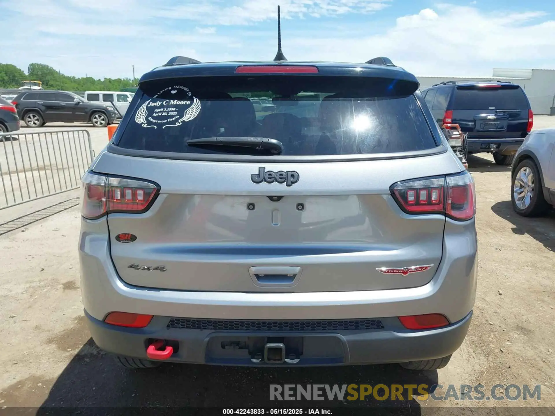 17 fotografías del automóvil dañado 3C4NJDDB7LT159532 JEEP COMPASS 2020