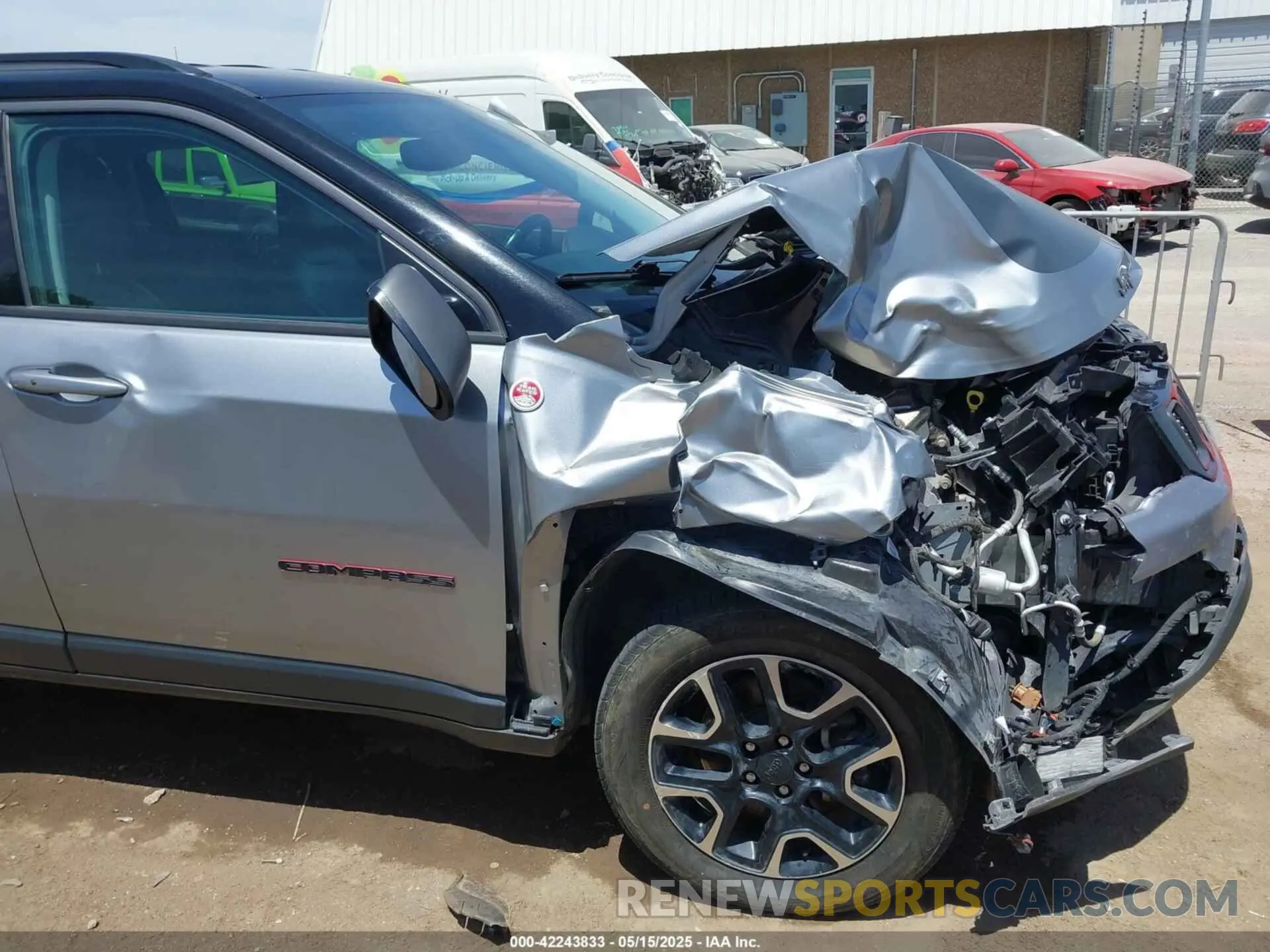 6 fotografías del automóvil dañado 3C4NJDDB7LT159532 JEEP COMPASS 2020