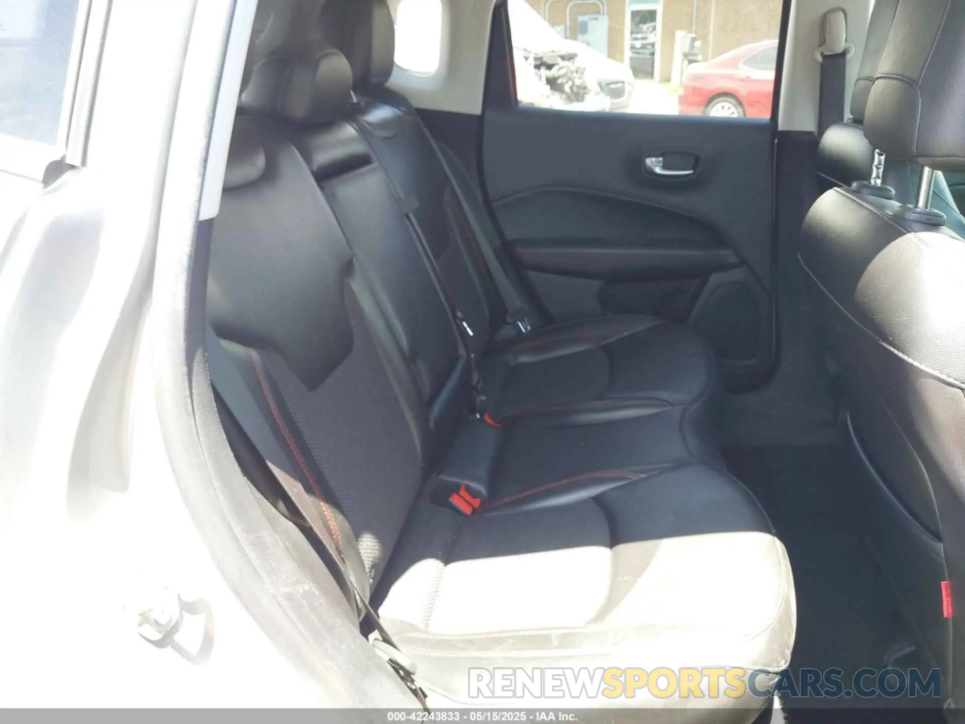 8 fotografías del automóvil dañado 3C4NJDDB7LT159532 JEEP COMPASS 2020