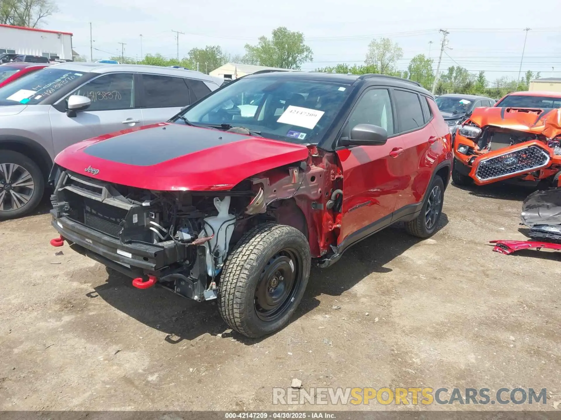 2 fotografías del automóvil dañado 3C4NJDDB7LT196242 JEEP COMPASS 2020