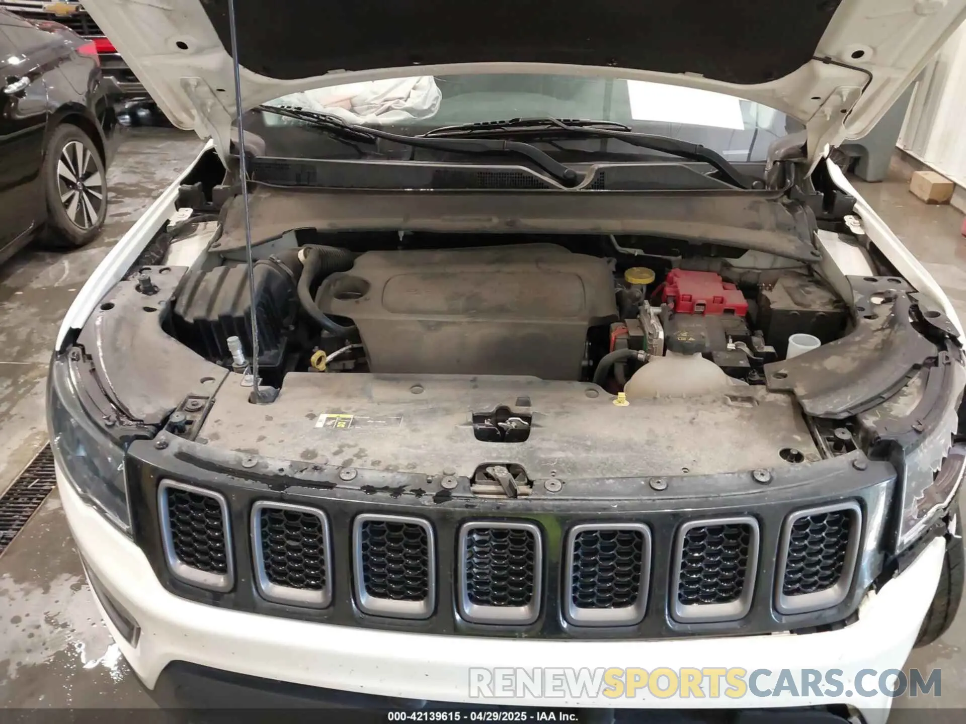 10 fotografías del automóvil dañado 3C4NJDDB9LT220878 JEEP COMPASS 2020