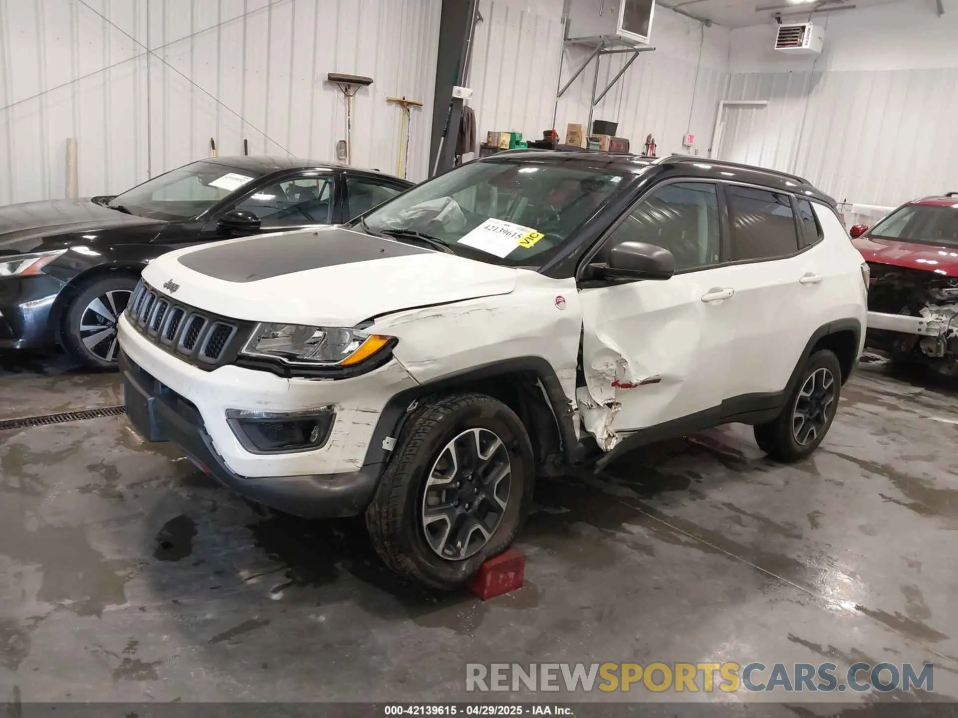 2 fotografías del automóvil dañado 3C4NJDDB9LT220878 JEEP COMPASS 2020