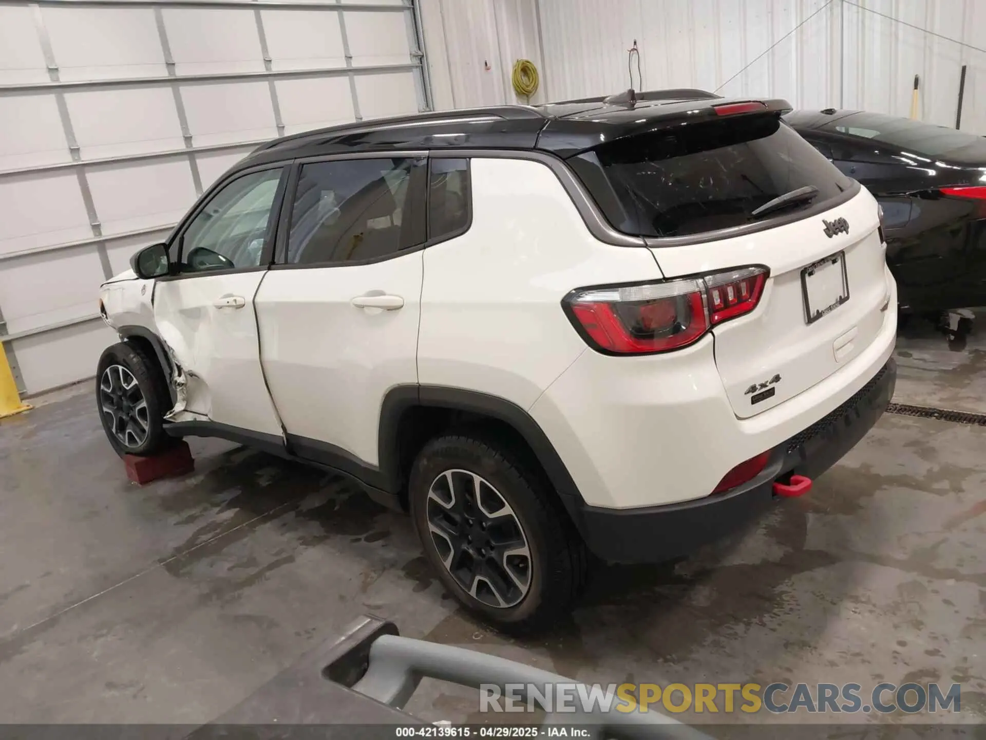3 fotografías del automóvil dañado 3C4NJDDB9LT220878 JEEP COMPASS 2020