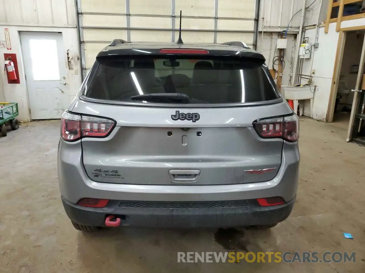 6 fotografías del automóvil dañado 3C4NJDDBXLT207864 JEEP COMPASS 2020