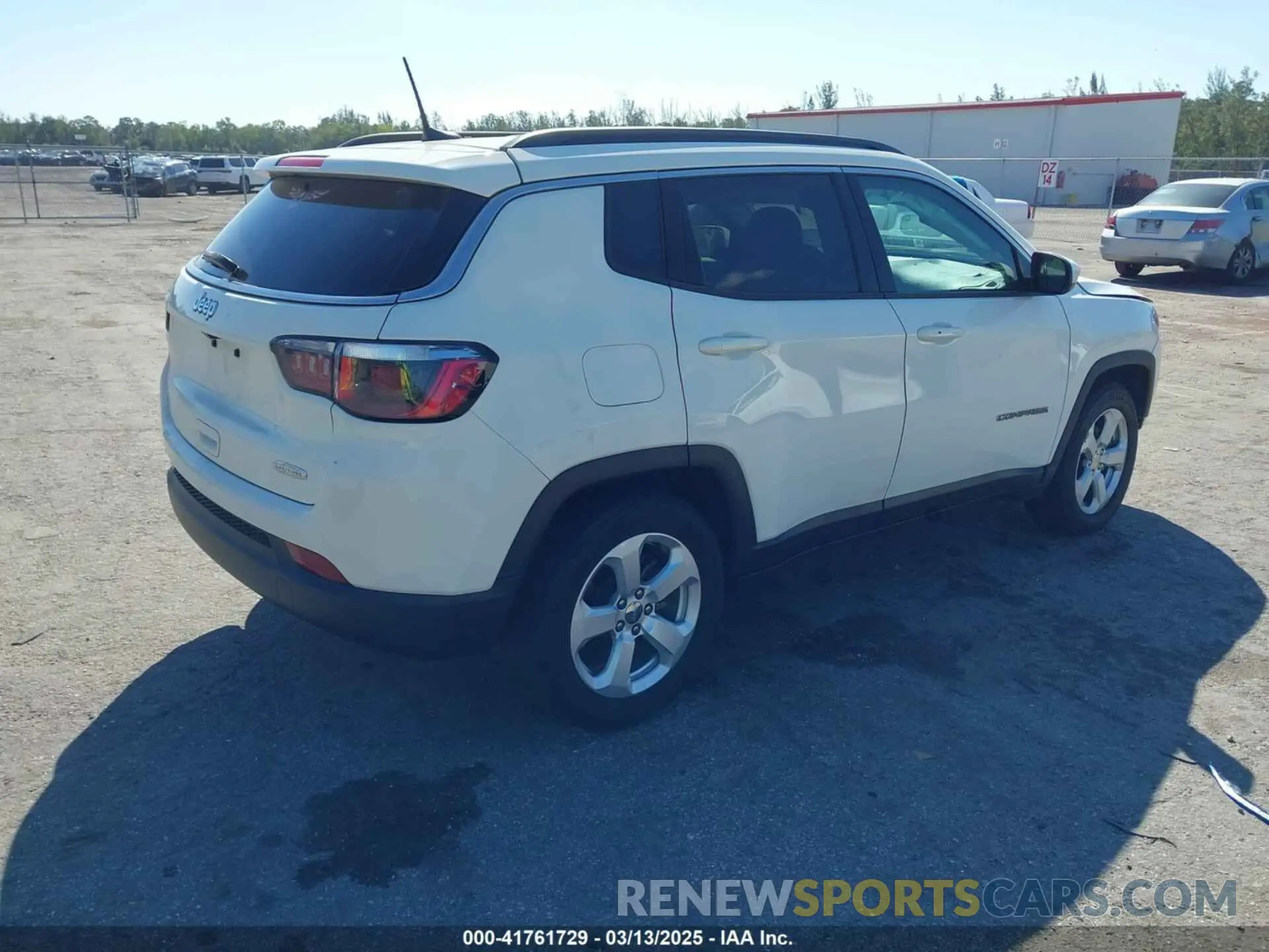 4 fotografías del automóvil dañado 3c4njcbb2lt121185 JEEP COMPASS 2020
