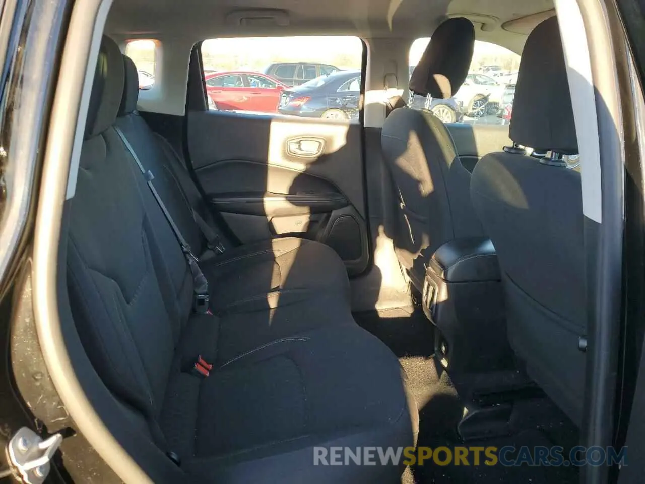 10 fotografías del automóvil dañado 3C4NJCAB1MT576953 JEEP COMPASS 2021