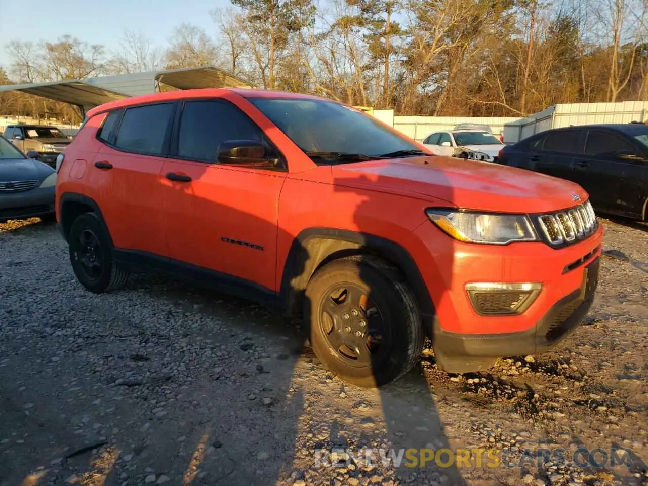 4 fotografías del automóvil dañado 3C4NJCAB2MT501985 JEEP COMPASS 2021