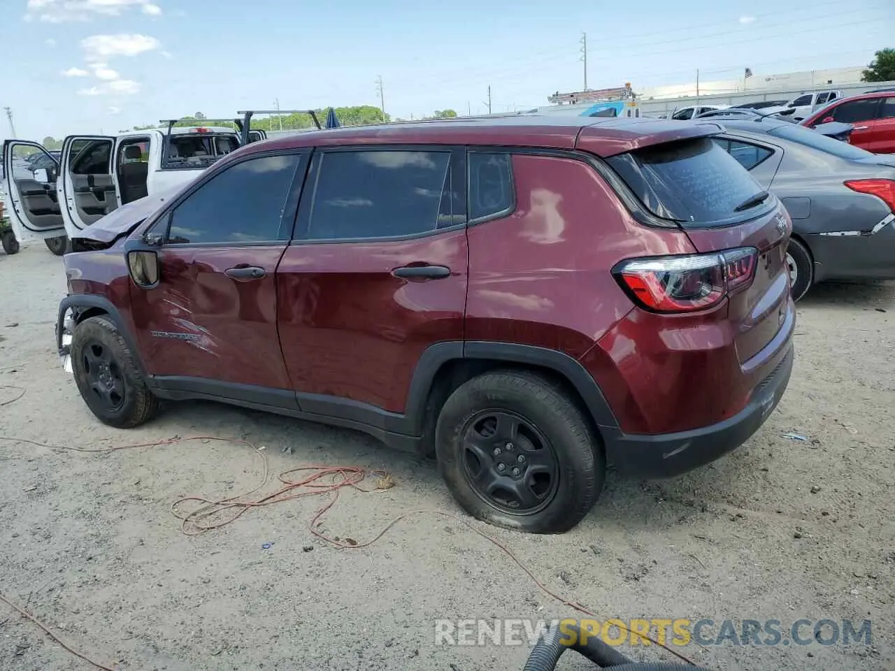 2 fotografías del automóvil dañado 3C4NJCAB7MT508401 JEEP COMPASS 2021
