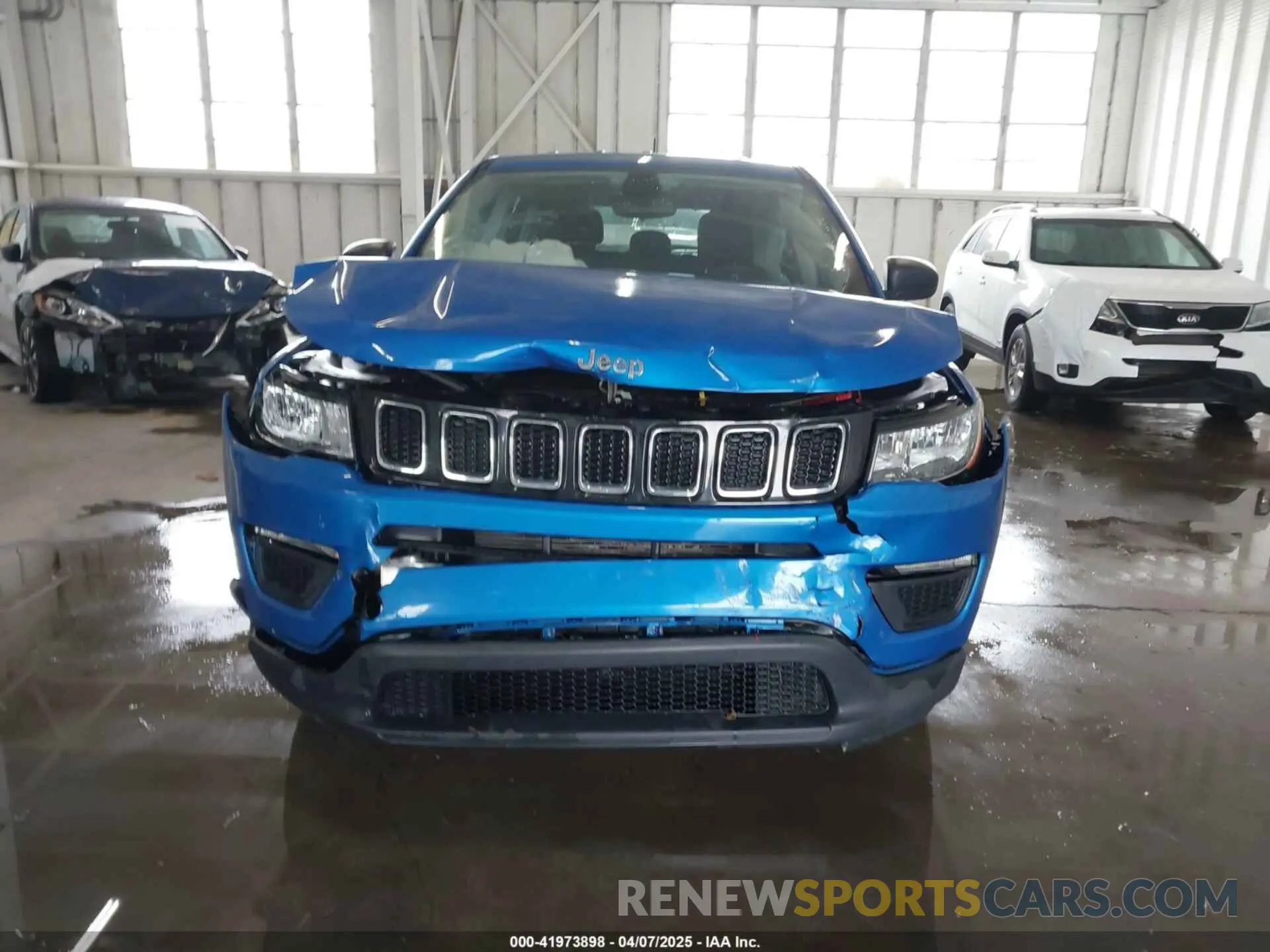 12 fotografías del automóvil dañado 3C4NJCAB8MT510898 JEEP COMPASS 2021