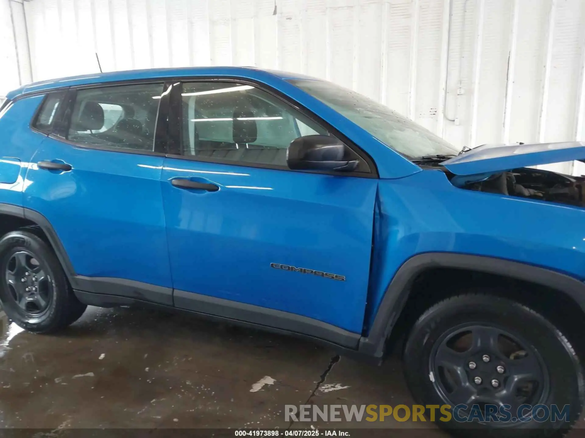 13 fotografías del automóvil dañado 3C4NJCAB8MT510898 JEEP COMPASS 2021