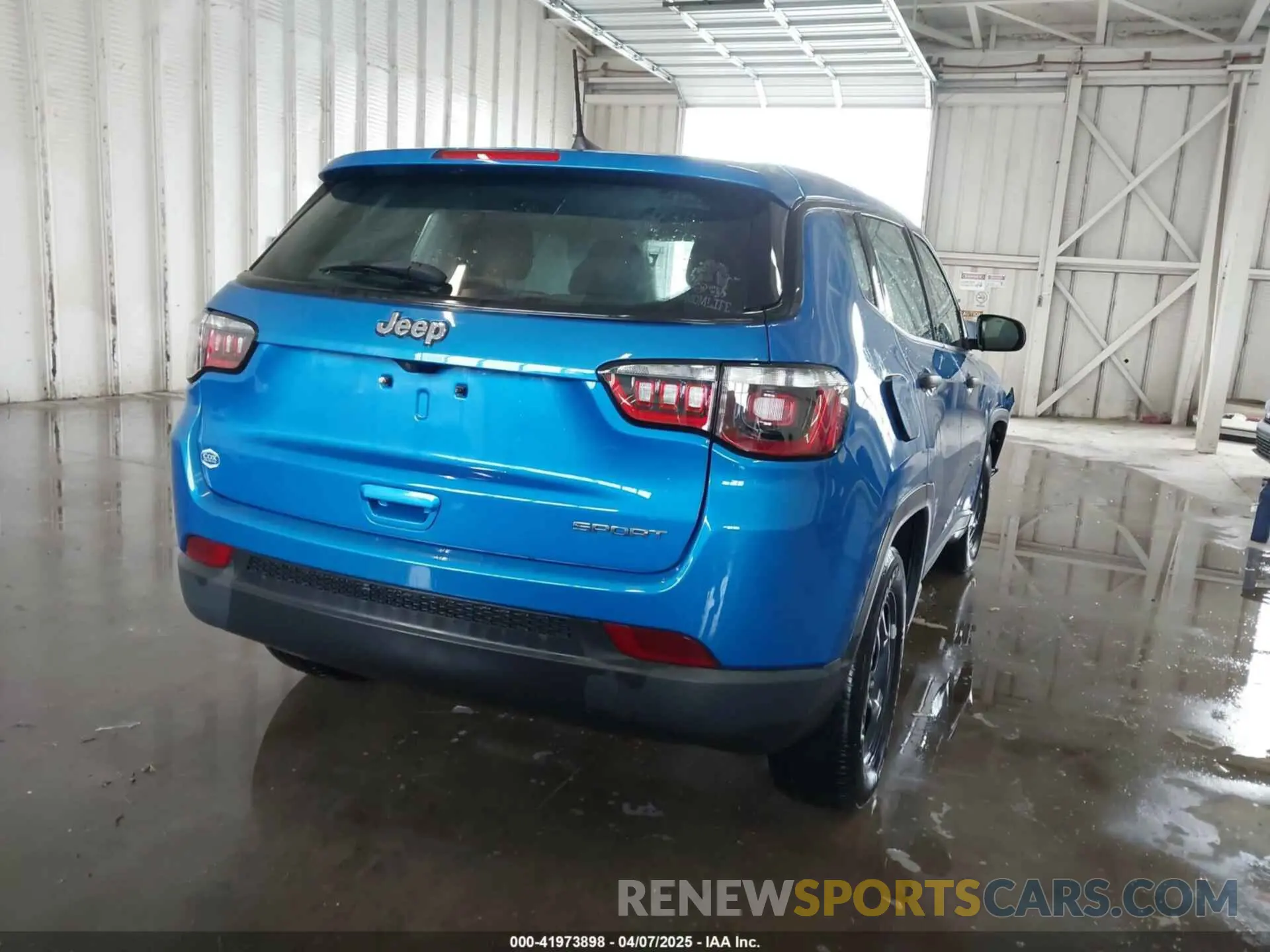 16 fotografías del automóvil dañado 3C4NJCAB8MT510898 JEEP COMPASS 2021