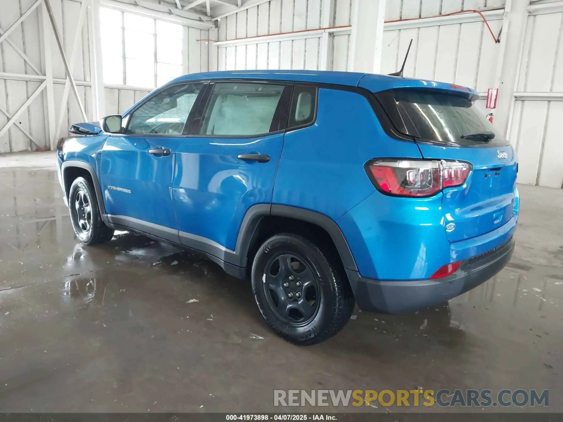 3 fotografías del automóvil dañado 3C4NJCAB8MT510898 JEEP COMPASS 2021