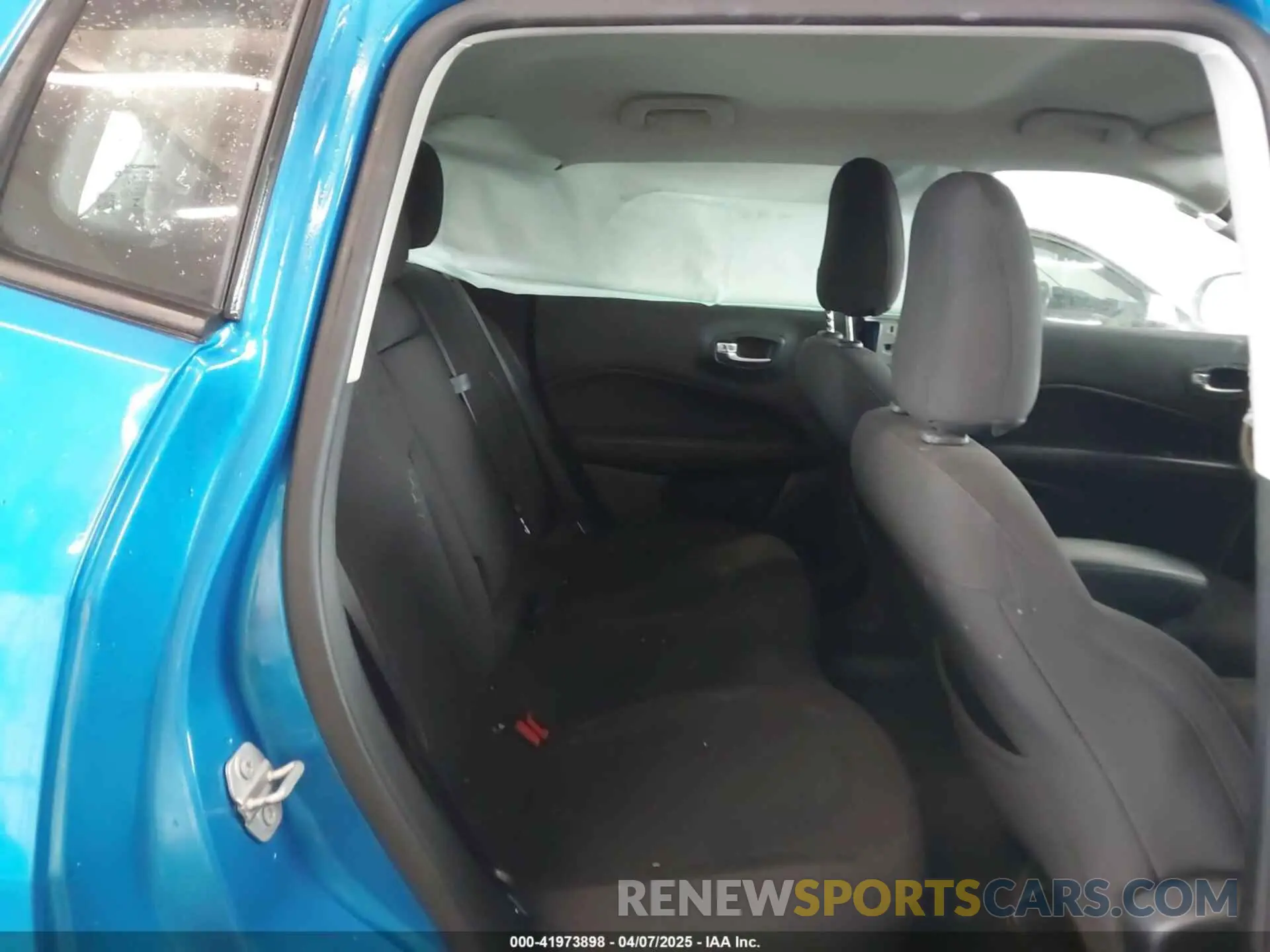 8 fotografías del automóvil dañado 3C4NJCAB8MT510898 JEEP COMPASS 2021