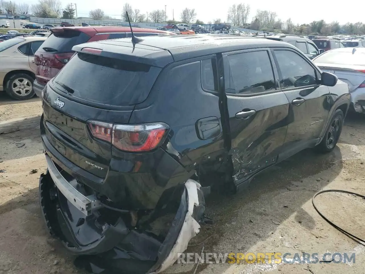 3 fotografías del automóvil dañado 3C4NJCAB8MT560264 JEEP COMPASS 2021
