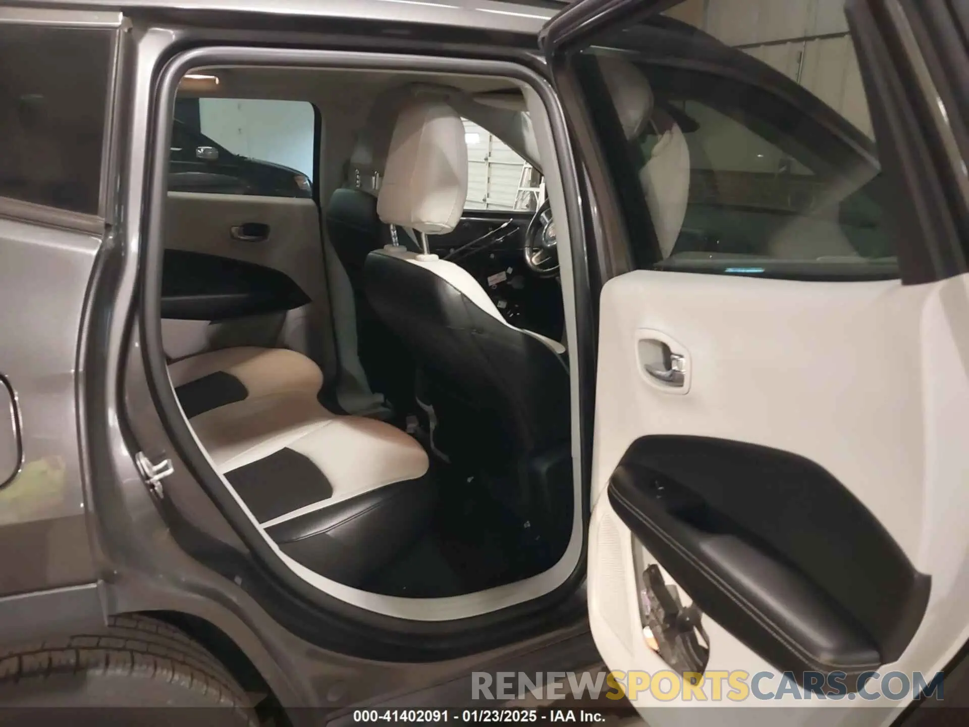 8 fotografías del automóvil dañado 3C4NJCBB1MT538704 JEEP COMPASS 2021