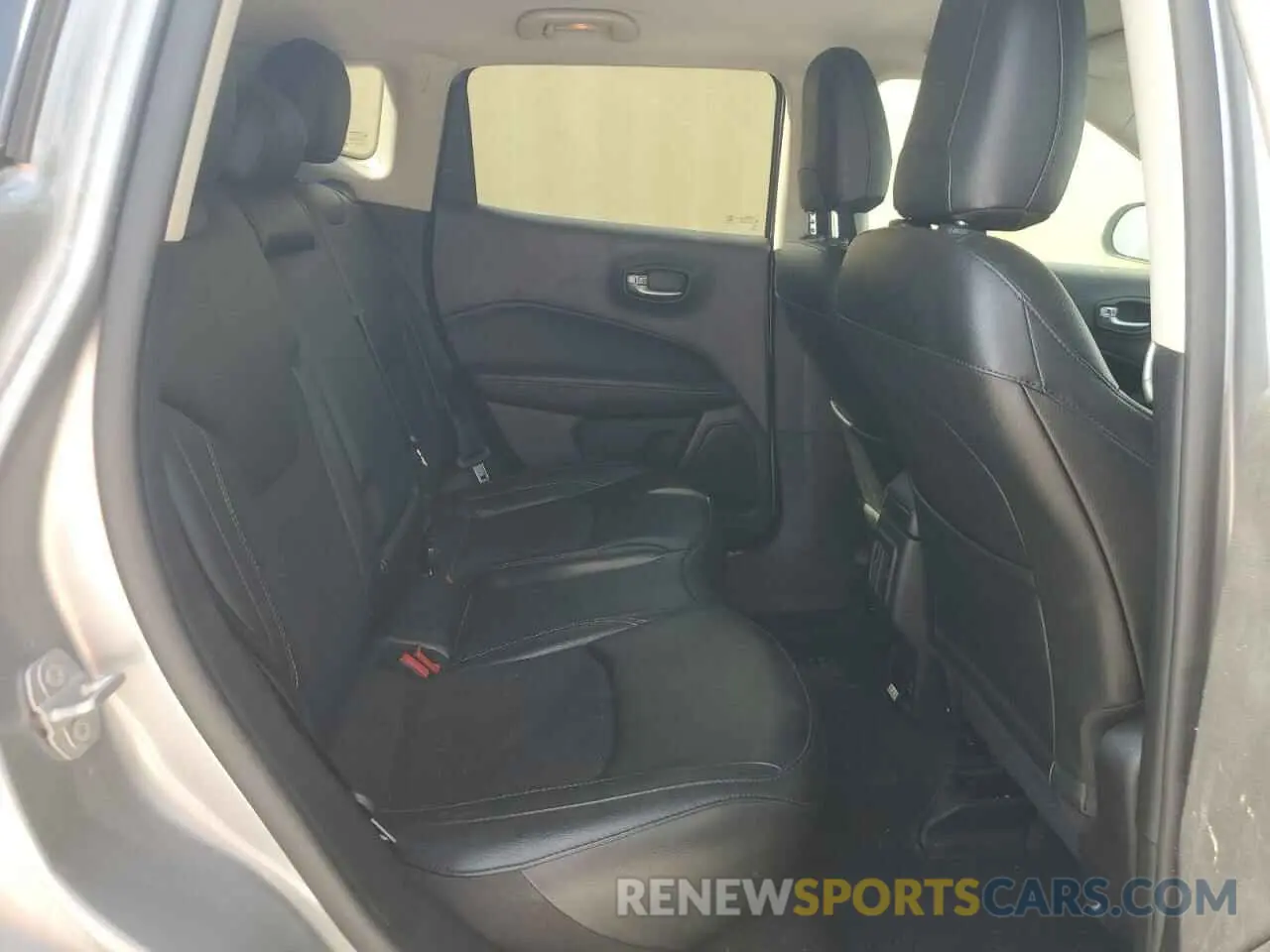 11 fotografías del automóvil dañado 3C4NJCBB2MT518378 JEEP COMPASS 2021