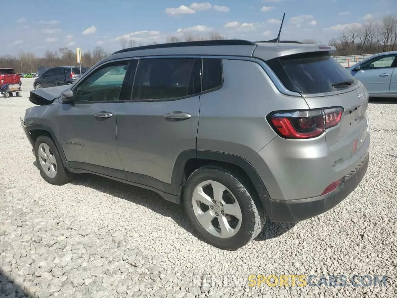 2 fotografías del automóvil dañado 3C4NJCBB2MT518378 JEEP COMPASS 2021