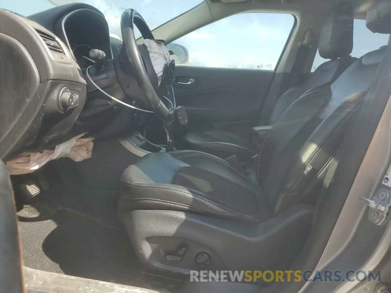 7 fotografías del automóvil dañado 3C4NJCBB2MT518378 JEEP COMPASS 2021