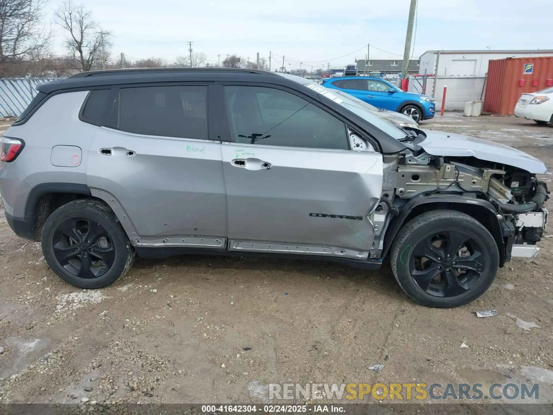19 fotografías del automóvil dañado 3C4NJCBB2MT526500 JEEP COMPASS 2021