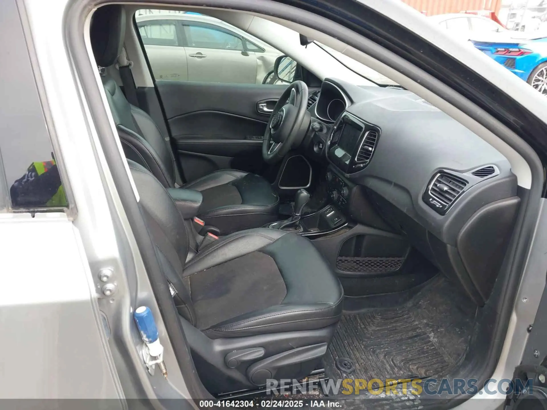 5 fotografías del automóvil dañado 3C4NJCBB2MT526500 JEEP COMPASS 2021