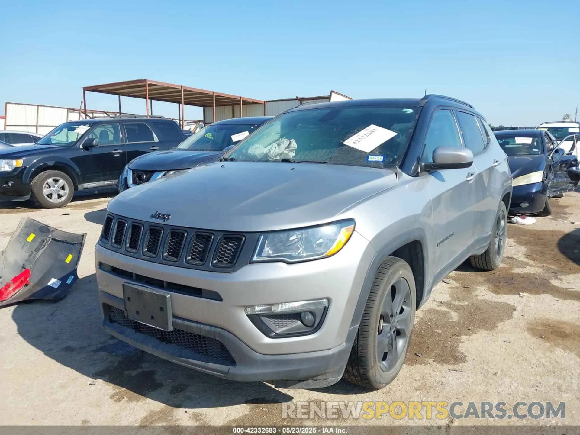 2 fotografías del automóvil dañado 3C4NJCBB3MT531494 JEEP COMPASS 2021