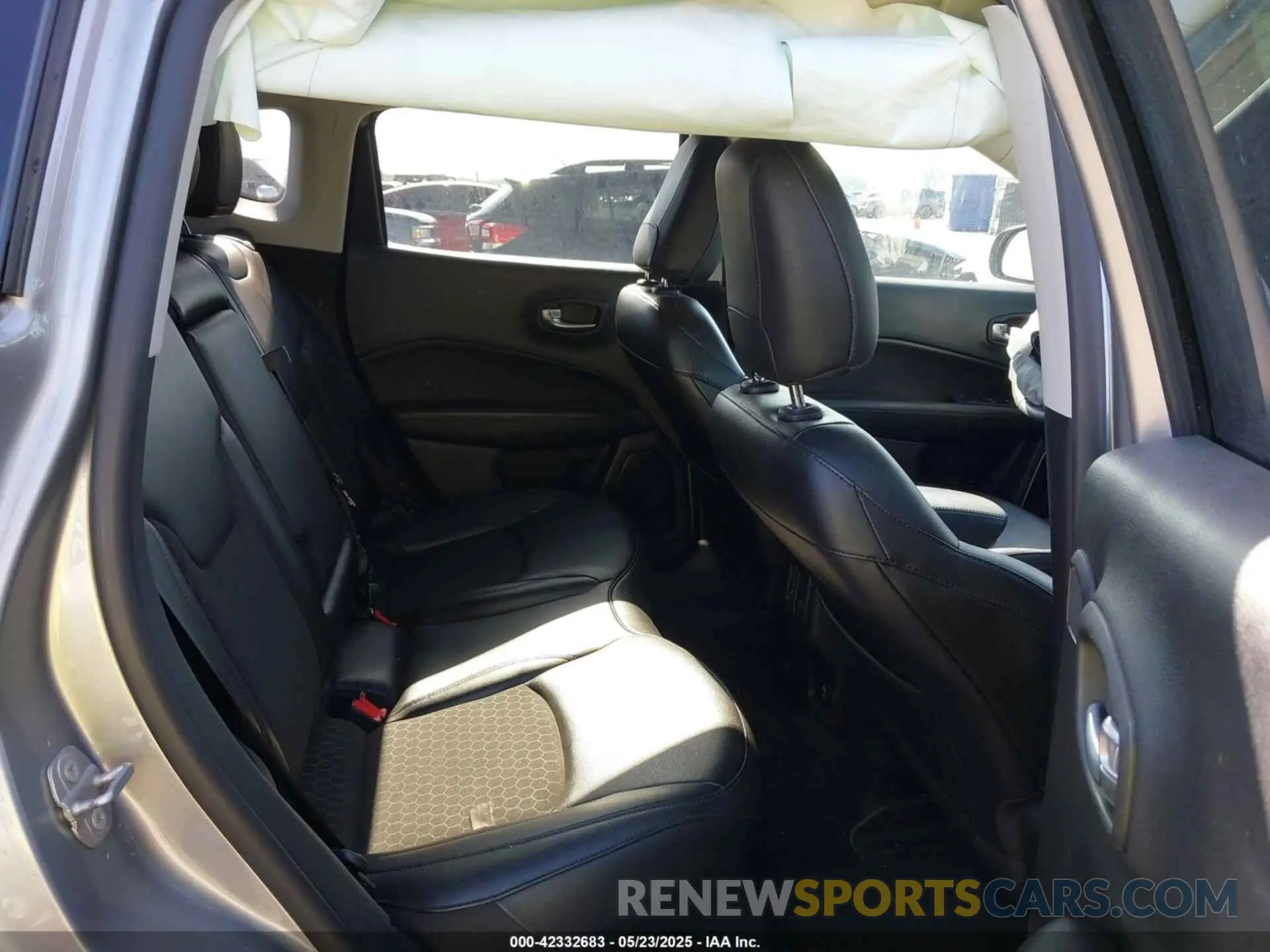 8 fotografías del automóvil dañado 3C4NJCBB3MT531494 JEEP COMPASS 2021