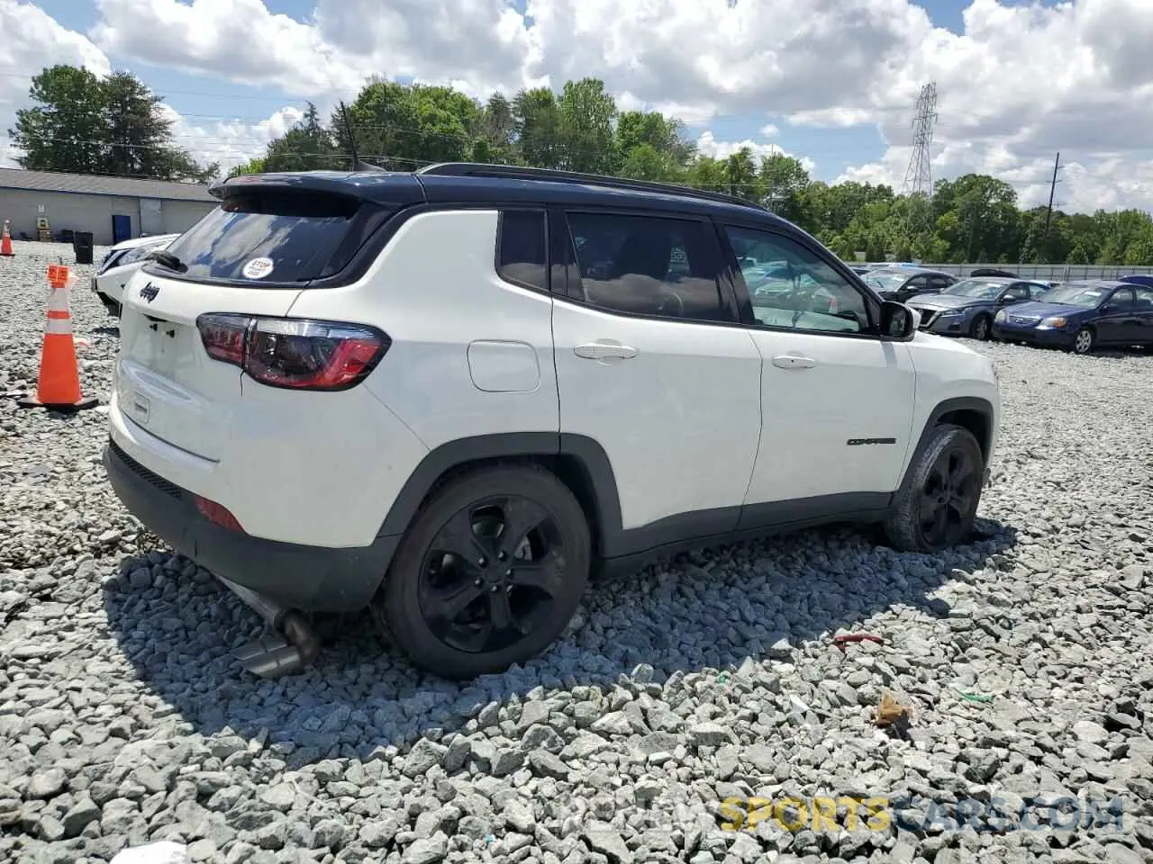 3 fotografías del automóvil dañado 3C4NJCBB4MT587380 JEEP COMPASS 2021