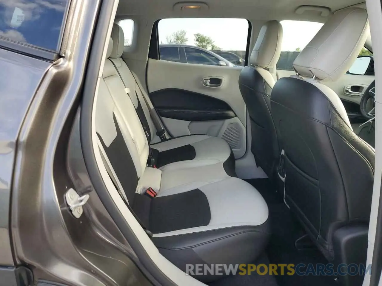 11 fotografías del automóvil dañado 3C4NJCBB5MT560012 JEEP COMPASS 2021