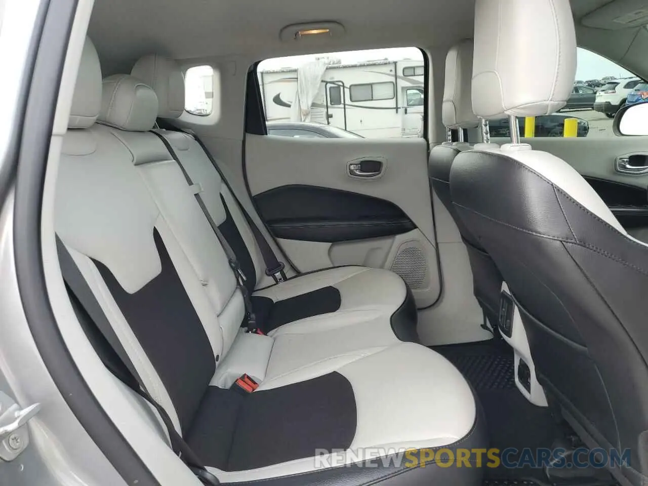 11 fotografías del automóvil dañado 3C4NJCBB6MT522725 JEEP COMPASS 2021
