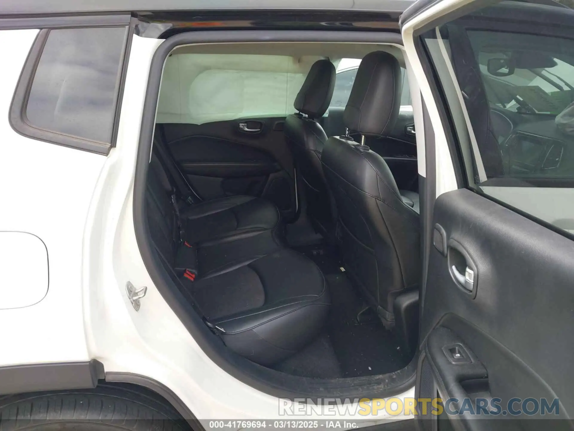 8 fotografías del automóvil dañado 3C4NJCBB6MT587350 JEEP COMPASS 2021