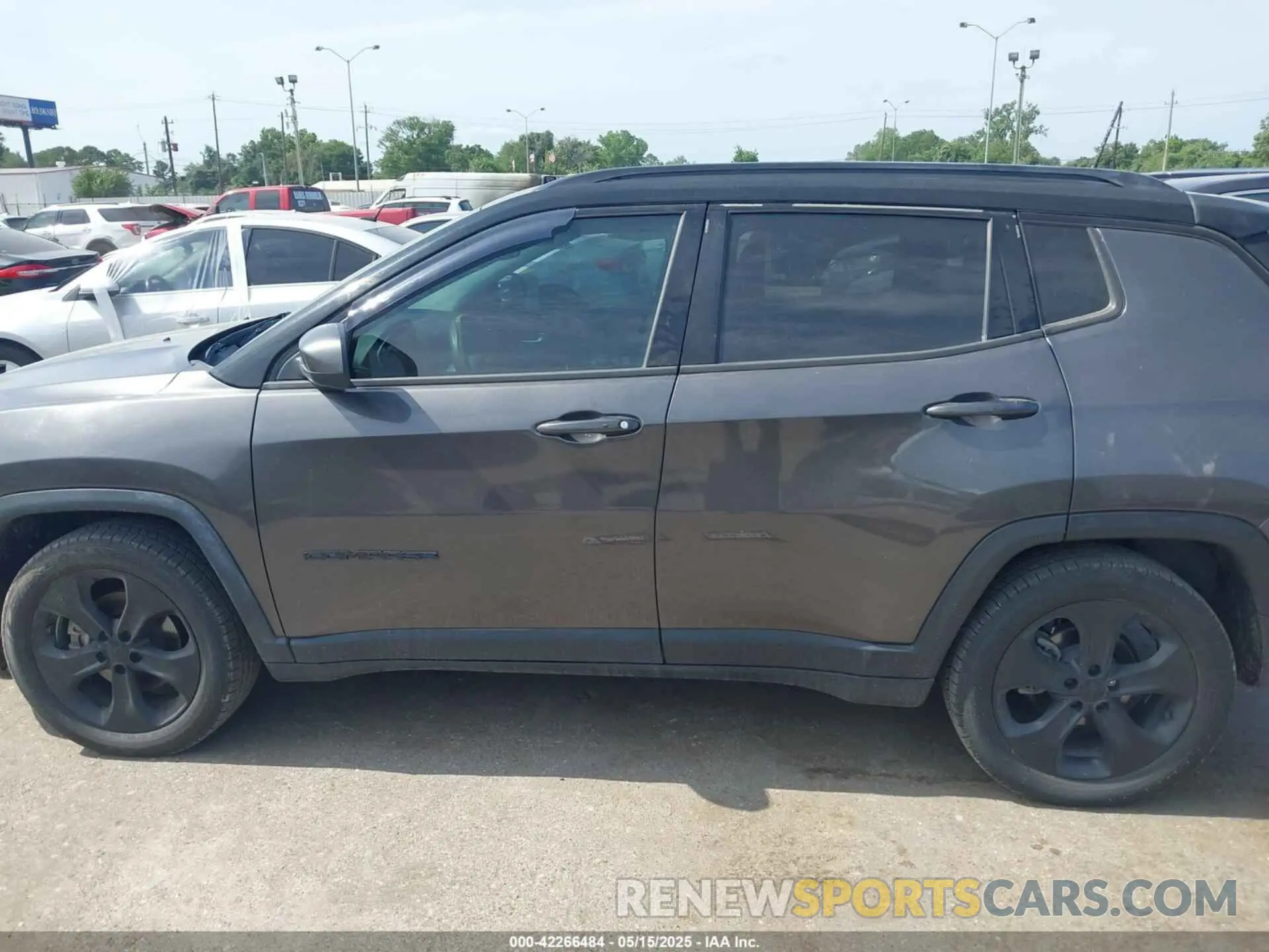 14 fotografías del automóvil dañado 3C4NJCBB7MT527321 JEEP COMPASS 2021