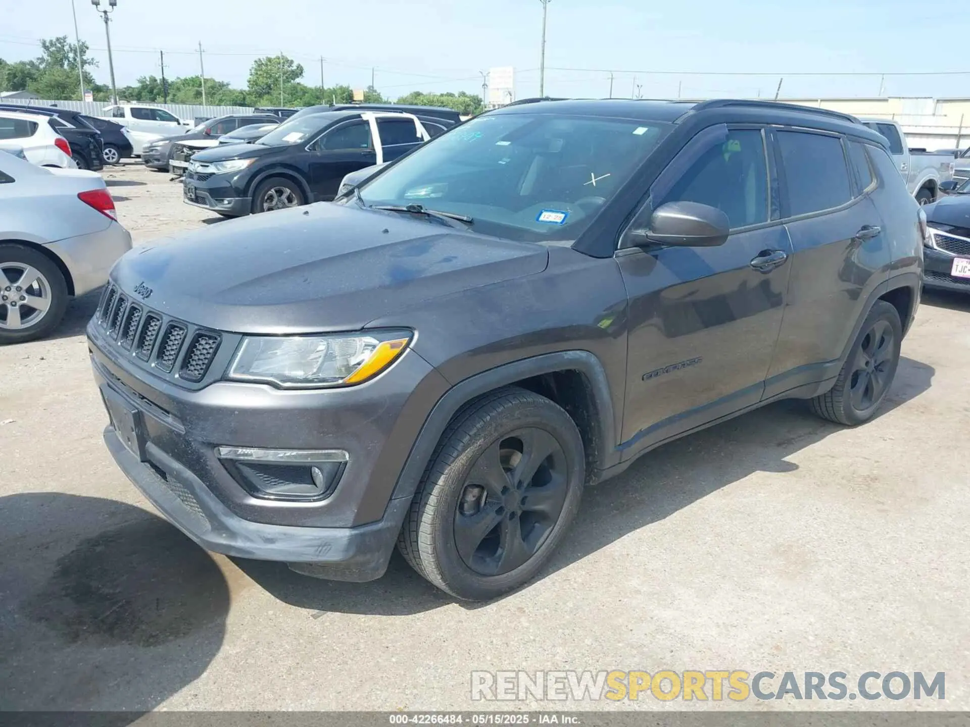 2 fotografías del automóvil dañado 3C4NJCBB7MT527321 JEEP COMPASS 2021