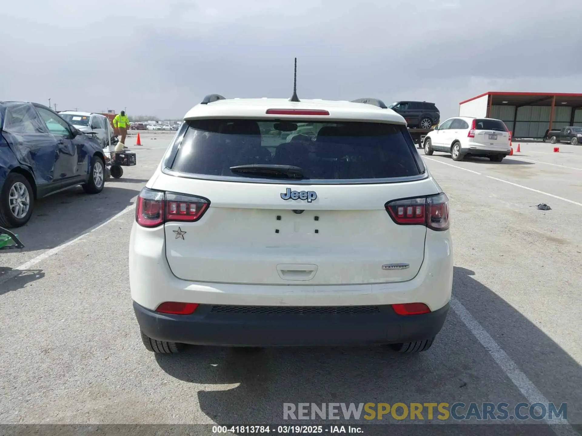 16 fotografías del automóvil dañado 3C4NJCBB7MT580777 JEEP COMPASS 2021