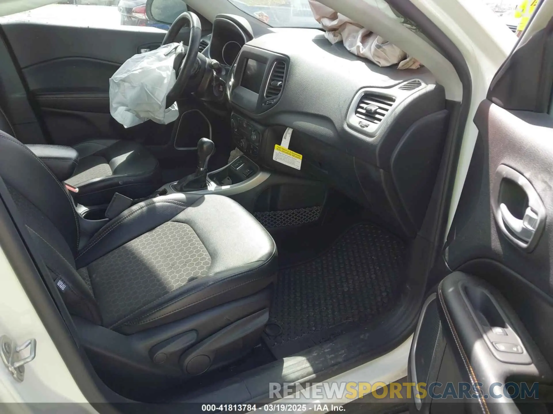 5 fotografías del automóvil dañado 3C4NJCBB7MT580777 JEEP COMPASS 2021