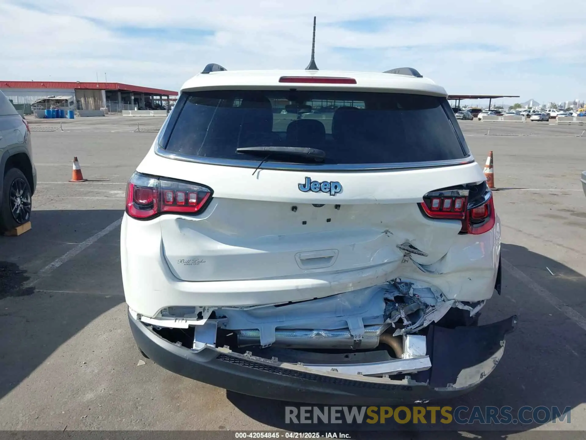 16 fotografías del automóvil dañado 3C4NJCBBXMT581213 JEEP COMPASS 2021