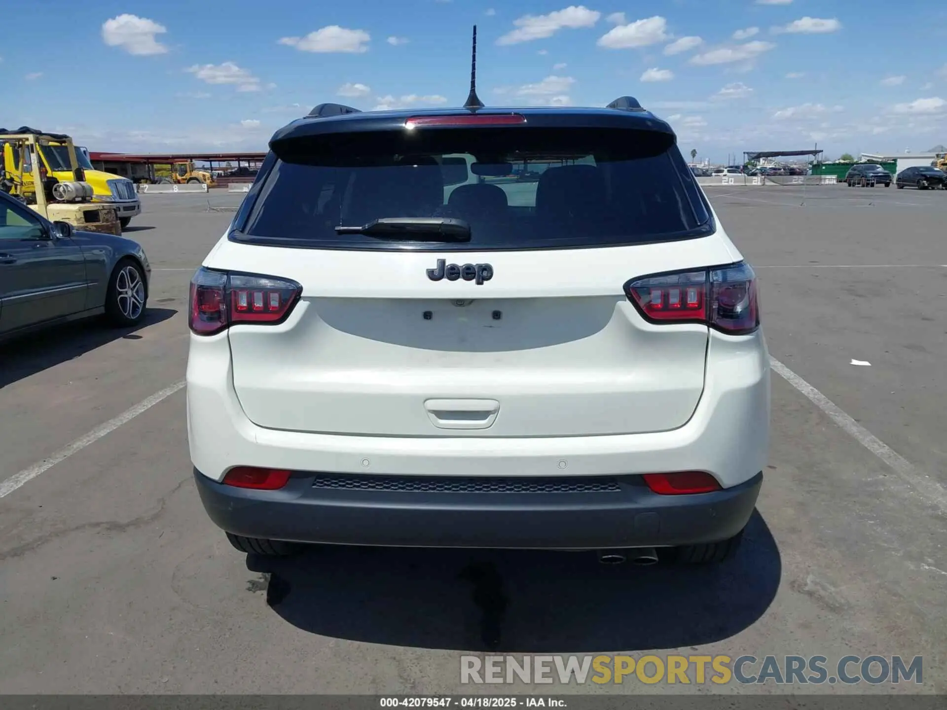 16 fotografías del automóvil dañado 3C4NJCBBXMT603940 JEEP COMPASS 2021