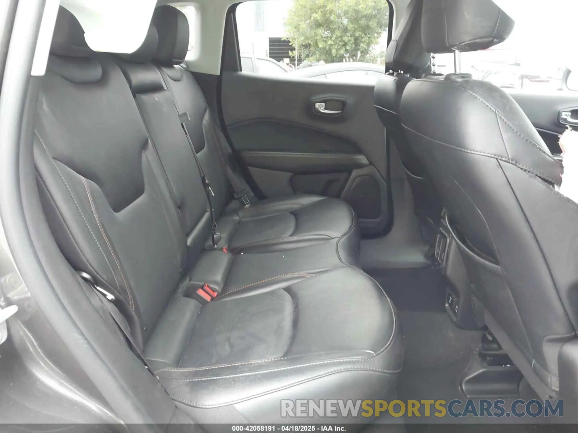 8 fotografías del automóvil dañado 3C4NJCCB0MT571336 JEEP COMPASS 2021