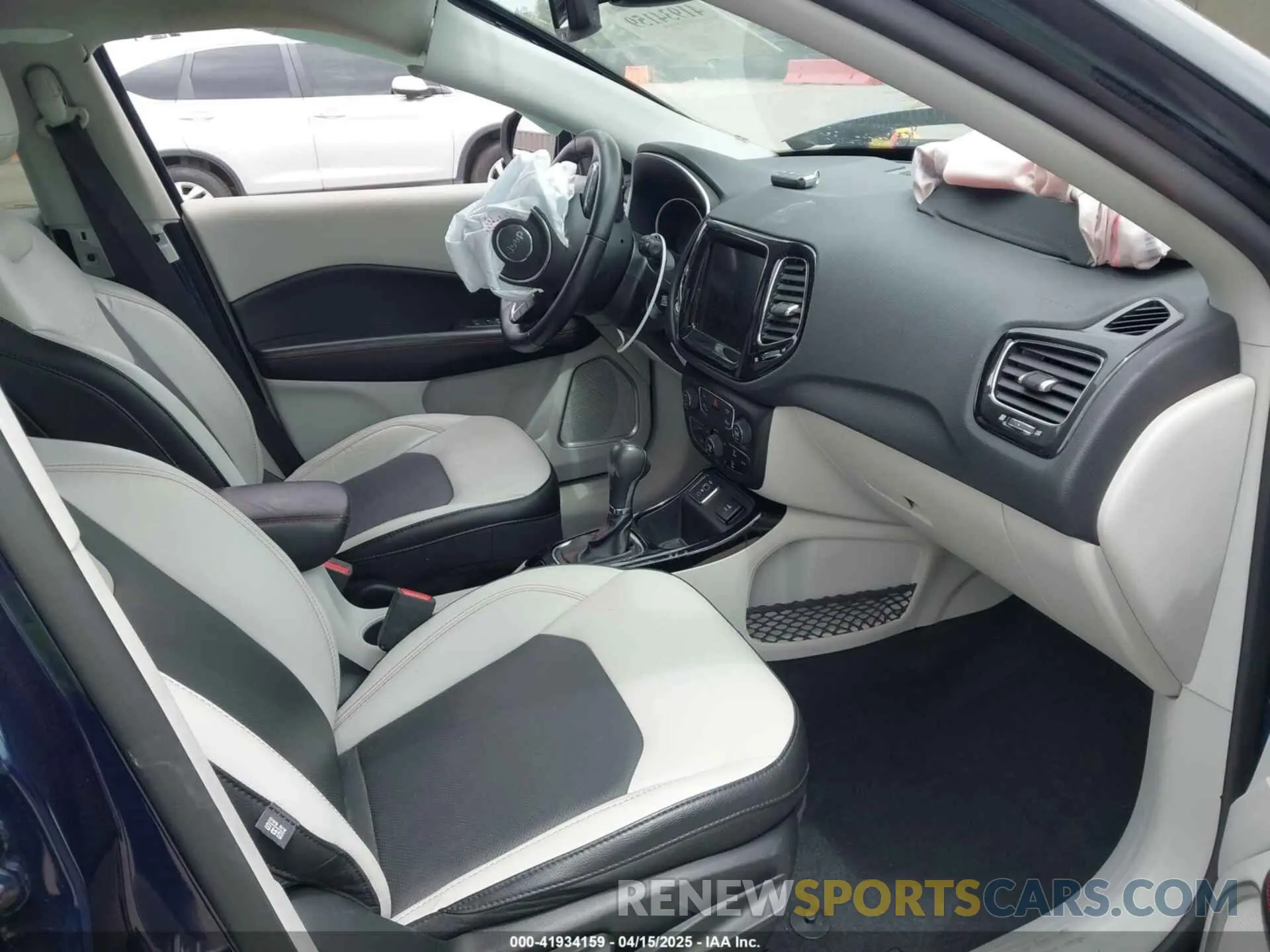 5 fotografías del automóvil dañado 3C4NJCCB1MT581406 JEEP COMPASS 2021