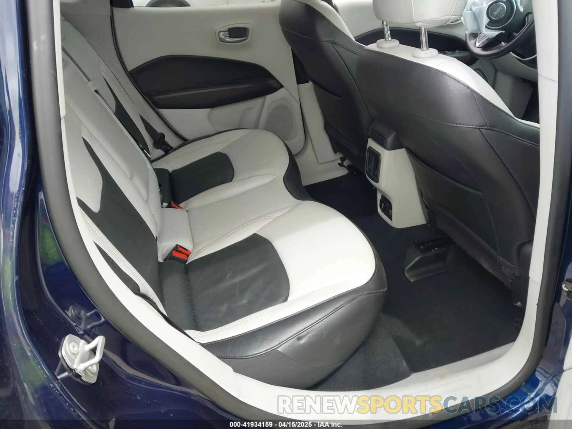 8 fotografías del automóvil dañado 3C4NJCCB1MT581406 JEEP COMPASS 2021