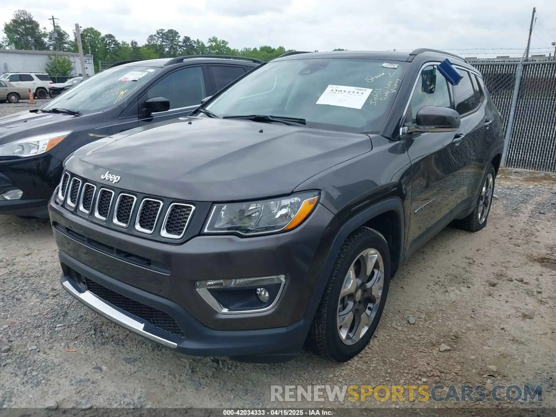 2 fotografías del automóvil dañado 3C4NJCCB6MT523419 JEEP COMPASS 2021