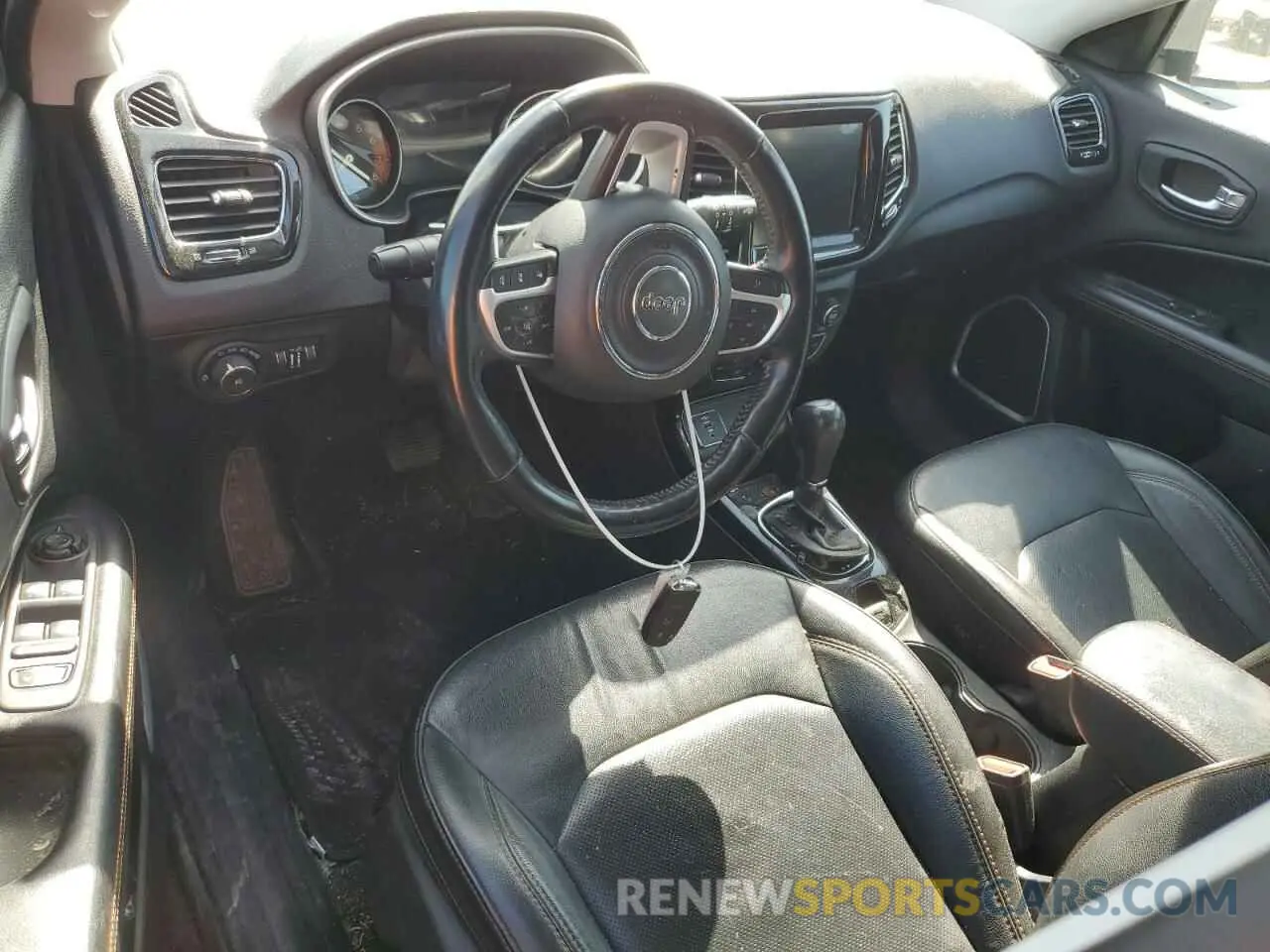 8 fotografías del automóvil dañado 3C4NJCCB8MT580429 JEEP COMPASS 2021